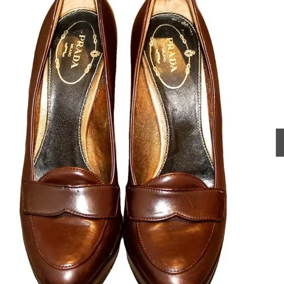 Prada Women's Dark Brown Leather Flats late 1990’s early 2000’s - Picture 7 of 7